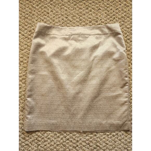 LOFT Dresses & Skirts - Ann Taylor LOFT Womens Size 8 Dazzling Gold Lined Pencil Skirt Festive